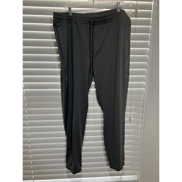 Rhone Essentials Training Sweatpants - NWT - XXL - Picture 3 of 6